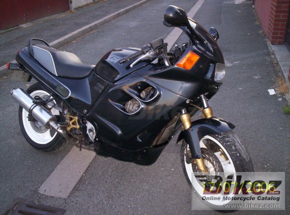1990 Honda CBR 1000 F photo